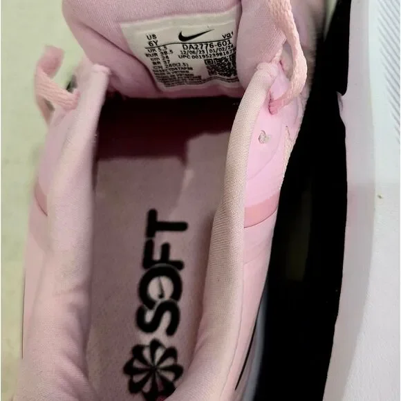 NEW- Nike Women's Soft Pink Athletic Sneakers - Picture 6 of 8